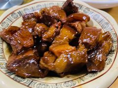 红烧肉-芦茨金富饭庄·25年老字号·专做稻草鸡