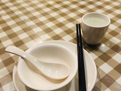 -新大咀港式茶餐厅(宝山万达店)