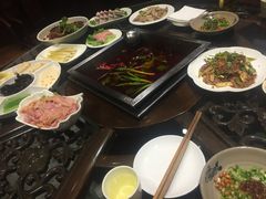 -张大胡子鱼头火锅酒楼(长益路店)