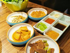 -明洞阿姨·韩式酱蟹烤肉·创意料理(三元桥店)