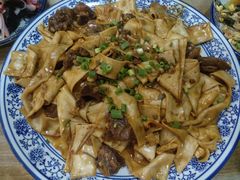 -壹阁胡羊焖饼(特色小吃街店)