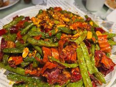 -巴特餐饮6加1音乐餐吧·新疆菜