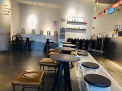 大堂-喜茶(上海打浦桥日月光gelato lab+店)