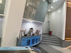 -冰纷万象滑冰场(深圳万象城店)