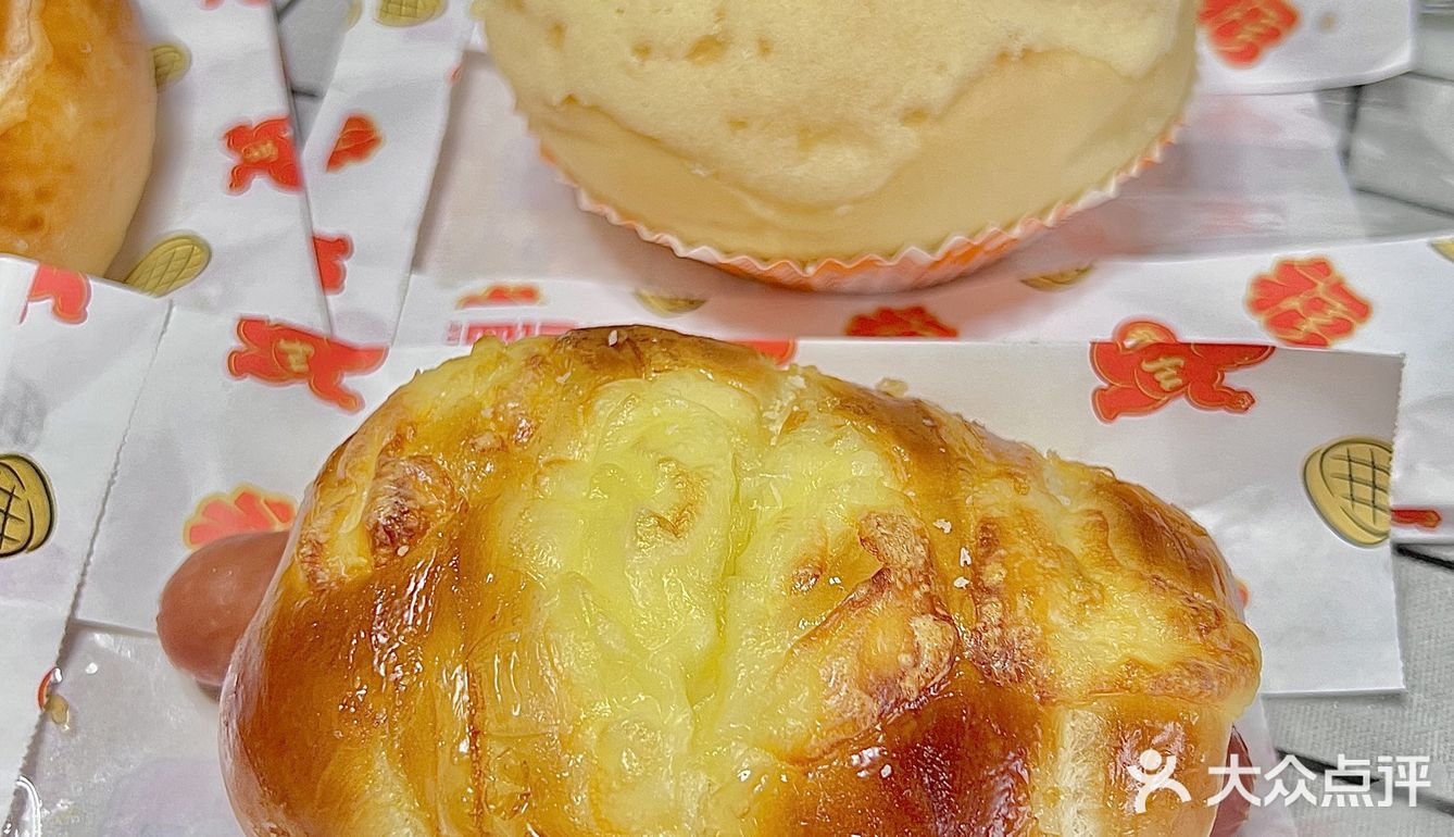 ✨开到家门口了!我钟爱的菠萝包🥯