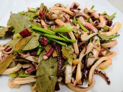 -宾朋海鲜特色美食餐厅·纯手工鲅鱼水饺(兴海路店)