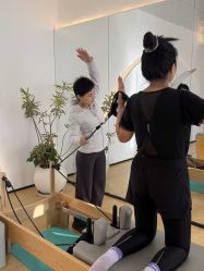 -素简女子塑形·健身普拉提