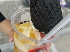 黄桃圣代-幸运咖(亿隆国际城店)