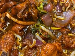 豆芽-胡须佬鸡煲四季火锅店(石厦西村直营店)