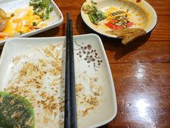 -爆炸头阿姨小四川正宗川味小吃(无任何分店)