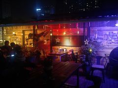 -拖板鞋咖啡旅行酒店(春熙路地铁站店)