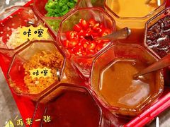 -禄婶鸡煲·打边炉