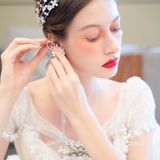 都是在逃公主吧加上绝美婚纱真的是仙女！