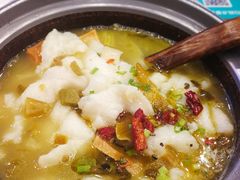 -周鱼小馆石锅酸菜鱼(活力汇店)