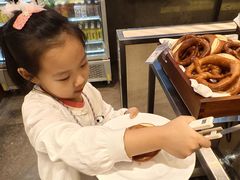 -北京朝阳悠唐皇冠假日酒店