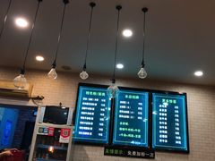 -花溪巷牛肉粉(泉城路店)