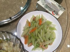 -小三峡食府(西五路店)