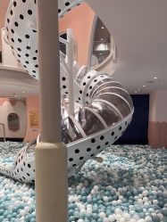 -奈尔宝家庭中心·亲子餐厅(鄞州万达店)