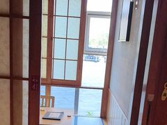 -花和海鲜自助(梅江店)