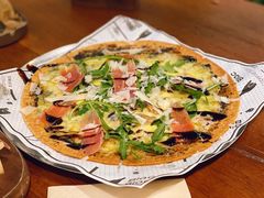 黑松露火腿菌菇芝士薄饼-Blac+Blac(中海环宇荟店)