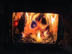 -鱼窝棚柴火铁锅炖(富山屯店)