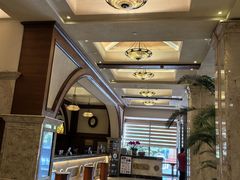 -山明水秀大饭店