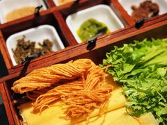 -五谷丰登农家院·地道胶东菜·海鲜烧烤(威海店)