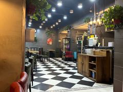-愉肴麻辣香锅(中山路店)