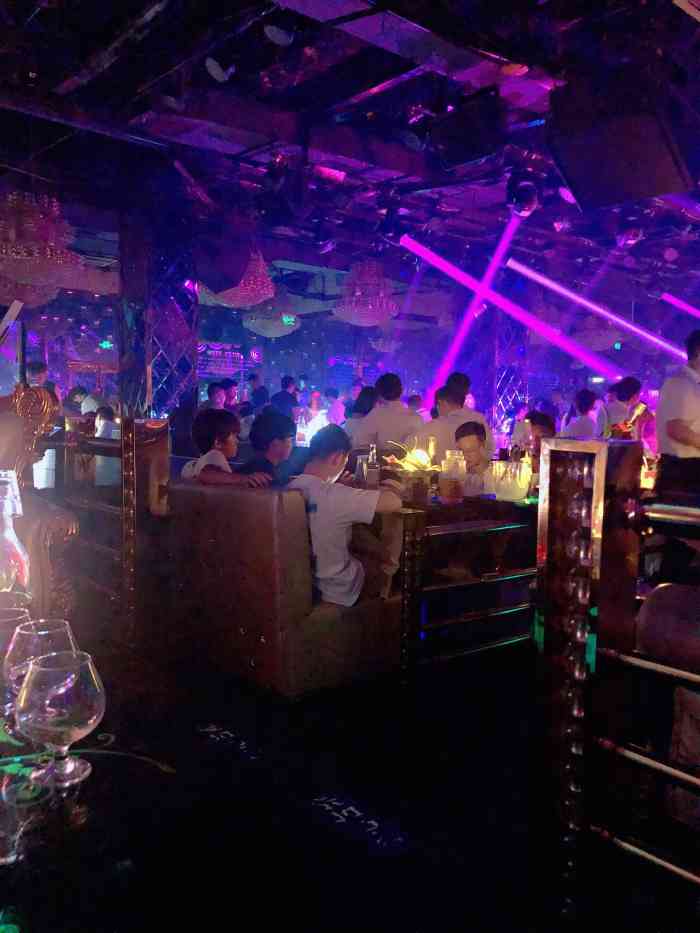 mix酒吧(曼度文化广场店)-"与朋友约饭,饭后听说定了酒吧,就跟着去体.