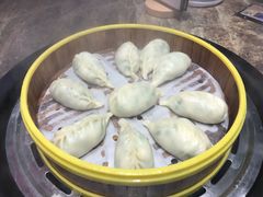 韭菜鲅鱼蒸饺-日进一片海.生腌海鲜火锅.宵夜烧烤(三里屯总店)