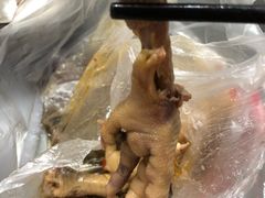 -梁老三麻辣鸡头总店