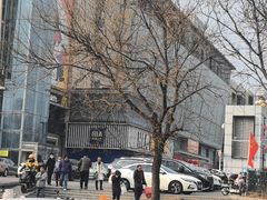 -百荣世贸商城