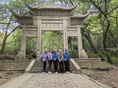 -灵岩山风景区