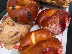 -HOT CRUSH趁热集合·现烤面包(环球港店)