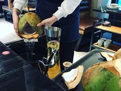 -东椰·海南椰子鸡火锅(朝阳门店)