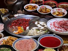 -沸炉重庆老火锅(军事博物馆店)