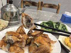 -银峰农庄·特色烧鸡·鲜无花果浸鸡