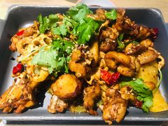 馋嘴香锅牛蛙-佬肥猫(周浦万达店)