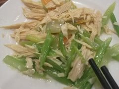 -清真吴记门钉肉饼·喜多利