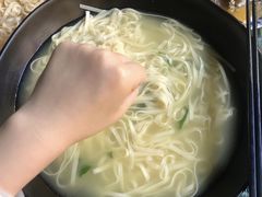 -去吃小龙虾·江湖菜·烧烤(南滨路店)