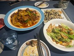 -伊带伊路新疆美食府(呼家楼店)