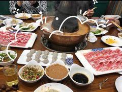 -楼外楼大刀肉传统火锅居(博学路店)