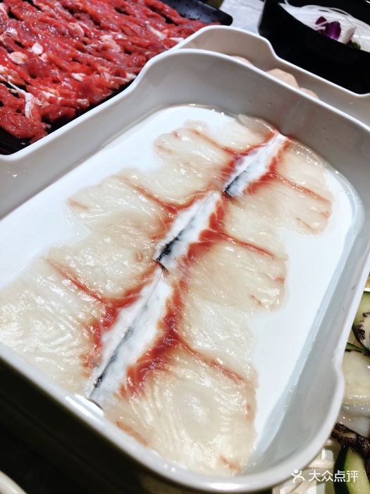 寻鲜记自选海鲜火锅特色斑鱼片图片
