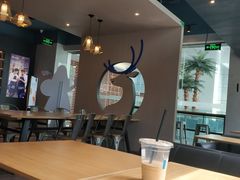 大堂-瑞幸咖啡(宝华国际广场店)