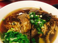 -尊品原汁牛肉面