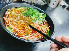 -丽影重庆小面(定西路店)
