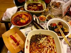 -双燕楼·手工馄饨·汤面小吃(世纪汇店)