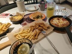 -必胜客(大悦城店)