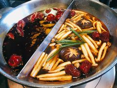 -湊湊火锅·茶憩(新中关购物中心店)