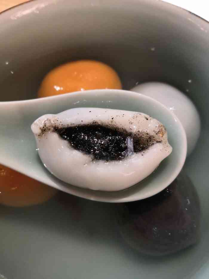 缸鸭狗(鄞州万达店)-"过年期间去的,结果菜单上小笼都没了,只有.